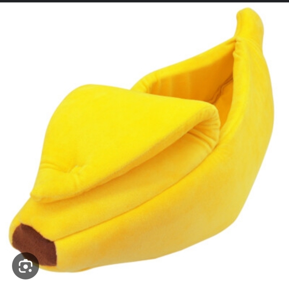 Petgrow Dog Cat Banana Bed NWT Large - Picture 1 of 3